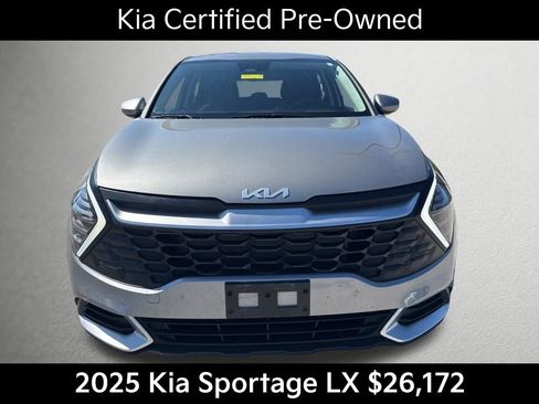 Certified 2025 Kia Sportage LX AWD/4WD image 9
