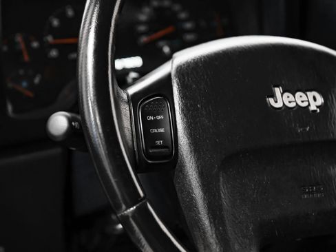 Used 2004 Jeep Wrangler Rubicon w/ Dual Top Group image 21