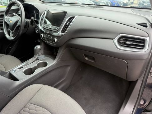 Used 2020 Chevrolet Equinox LT FWD image 16