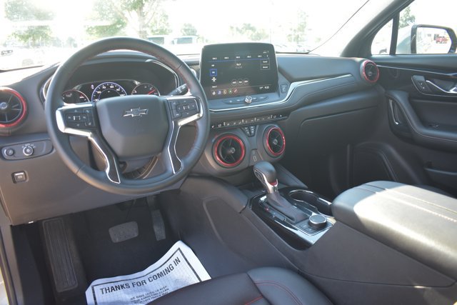 Used 2025 Chevrolet Blazer RS FWD image 19