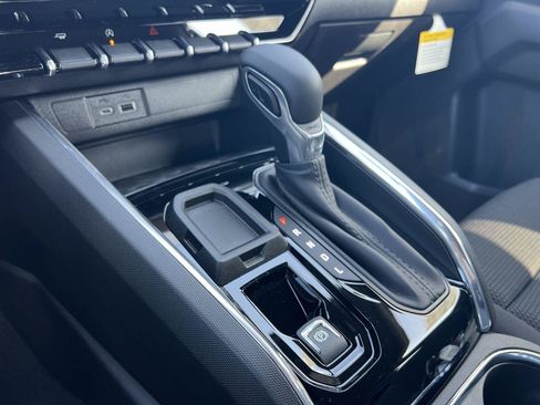 New 2026 GMC Canyon Elevation RWD image 21