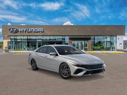 New 2026 Hyundai Elantra Blue image 2