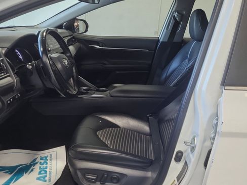 Used 2021 Toyota Camry SE FWD image 11