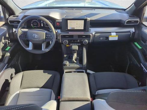 Used 2025 Toyota 4Runner TRD Off-Road AWD/4WD image 25
