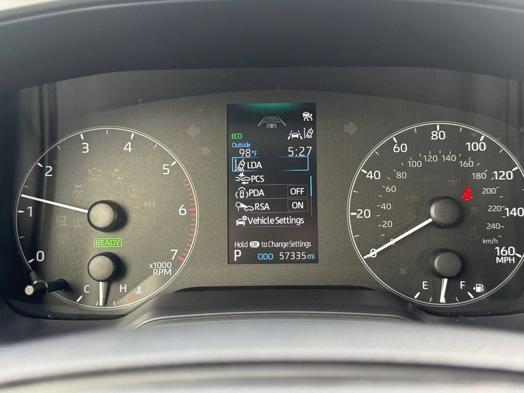 Used 2025 Toyota Corolla LE FWD image 27