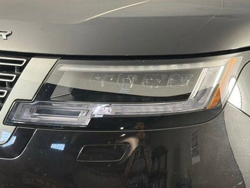 Used 2025 Land Rover Range Rover Long Wheelbase SE image 12