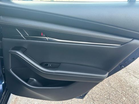 Used 2020 MAZDA MAZDA3 AWD Sedan w/ Preferred Package image 23