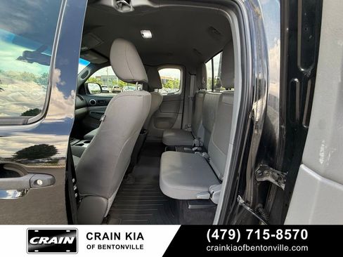 Used 2013 Toyota Tacoma 4x4 Access Cab w/ SR5 Pkg image 25