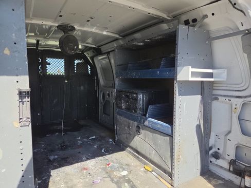 Used 2012 Ford E-150 and Econoline 150 RWD image 8