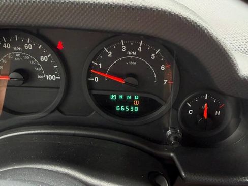 Used 2009 Jeep Wrangler Unlimited X RWD image 46