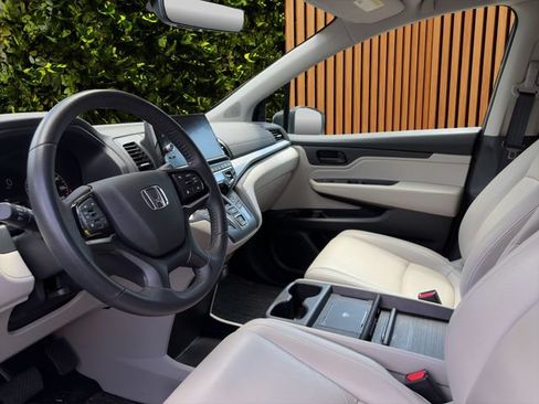 Used 2025 Honda Odyssey EX-L image 12