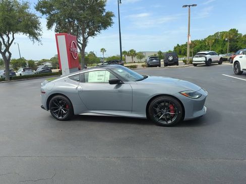 New 2026 Nissan Z Performance w/ Floor Mat Package RWD image 2