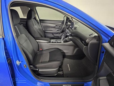 Used 2023 Nissan Sentra SV FWD image 11