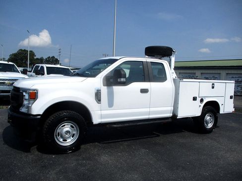 Used 2020 Ford F350 XL w/ Power Equipment Group image 2