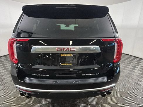 Used 2024 GMC Yukon XL Denali w/ Advanced Technology Package AWD/4WD image 4