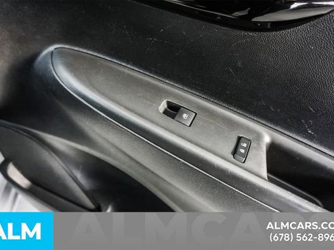 Used 2021 Chevrolet Spark LT image 40