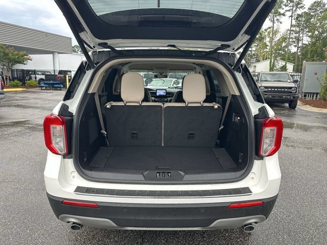 Certified 2022 Ford Explorer Limited w/ Equipment Group 301A RWD image 25