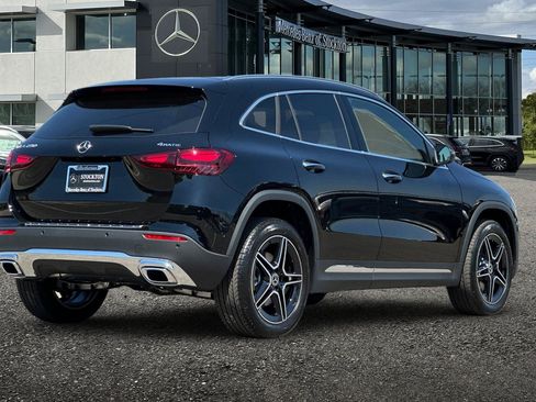 New 2026 Mercedes-Benz GLA 250 4MATIC image 4