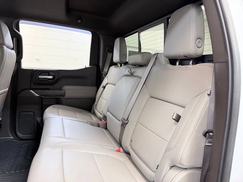 Used 2021 GMC Sierra 1500 SLT w/ SLT Premium Package AWD/4WD image 22