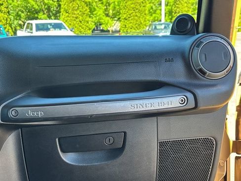 Used 2013 Jeep Wrangler Sport AWD/4WD image 11