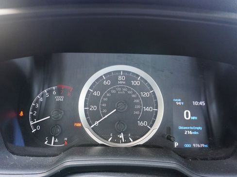 Used 2020 Toyota Corolla LE image 10