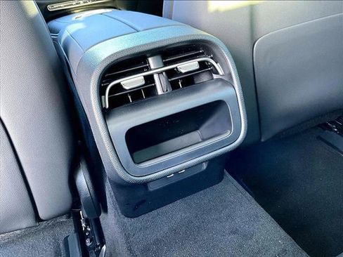 Used 2026 Mercedes-Benz E 350 Sedan image 19