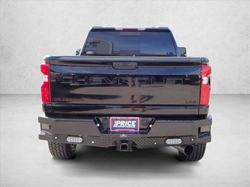 Used 2022 Chevrolet Silverado 2500 LTZ w/ LTZ Texas Edition image 3
