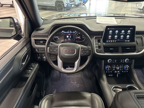 Used 2021 GMC Yukon XL SLT w/ SLT Premium Package image 14