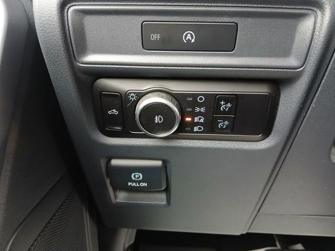 Used 2025 Ford F150 XLT w/ Equipment Group 301A Standard image 31