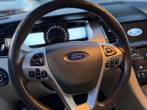 Used 2016 Ford Taurus SEL w/ Equipment Group 201A image 12