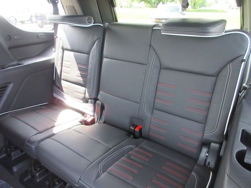 New 2026 GMC Yukon AT4 Ultimate AWD/4WD image 13