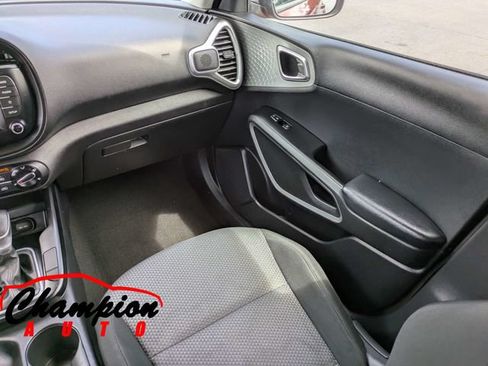 Used 2020 Kia Soul LX FWD image 20