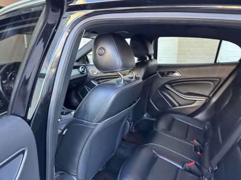 Used 2019 Mercedes-Benz GLA 250 image 34