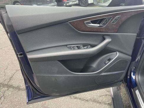 Used 2019 Audi Q8 Prestige AWD/4WD image 17