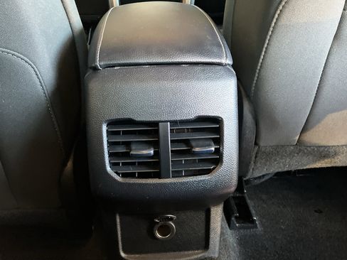 Certified 2019 Ford Fusion SE image 36