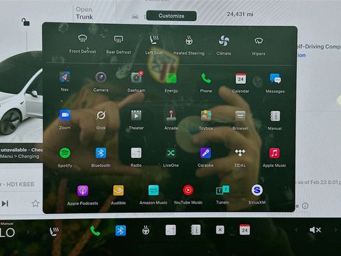 Used 2023 Tesla Model 3 Standard Range image 18