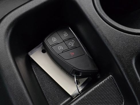 Used 2025 Chevrolet Silverado 2500 LT w/ Convenience Package image 35