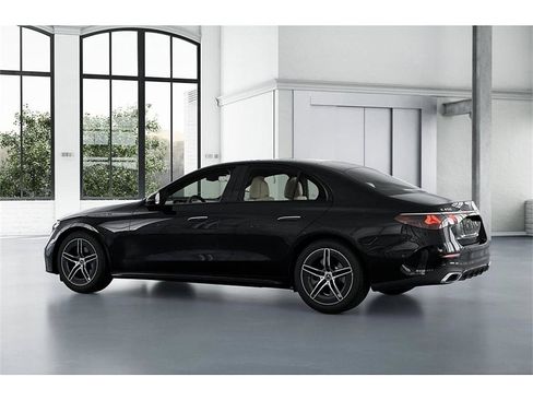 New 2026 Mercedes-Benz E 450 4MATIC Sedan image 31