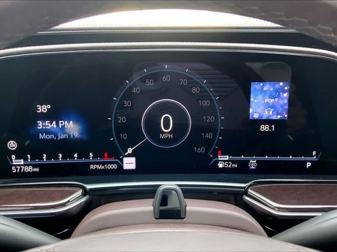 Used 2021 Cadillac Escalade Sport Platinum image 25