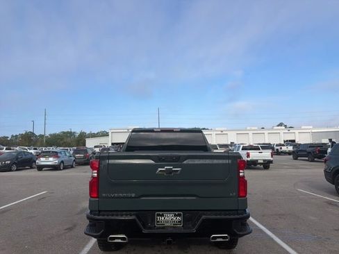 Used 2025 Chevrolet Silverado 1500 LT Trail Boss w/ LPO, Dark Essentials Package image 6