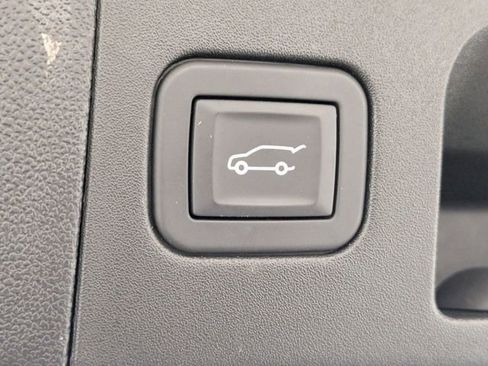 Used 2025 Cadillac XT5 Premium Luxury image 31