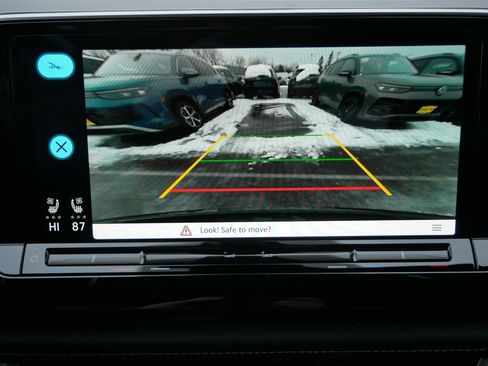 New 2026 Volkswagen Atlas Cross Sport SE image 10