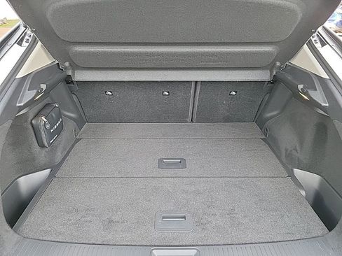 Used 2023 Nissan Ariya FWD image 18