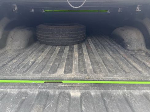 Used 2012 RAM 2500 ST w/ Chrome Appearance Group image 10