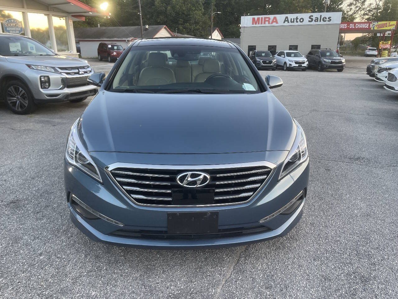 Used 2015 Hyundai Sonata Limited w/ Option Group 06 FWD image 7