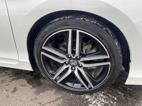 Certified 2017 Honda Accord Sport Special Edition image 27