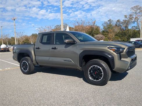 Certified 2026 Toyota Tacoma TRD Off-Road image 2