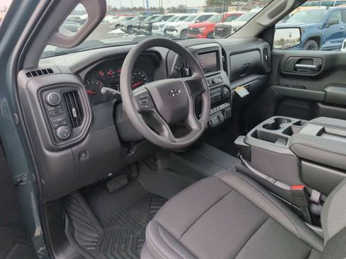 New 2026 Chevrolet Silverado 1500 Custom Trail Boss w/ LPO, Dark Essentials Package AWD/4WD image 13