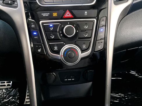 Used 2013 Hyundai Elantra GT w/ Touch & Go Pkg FWD image 32