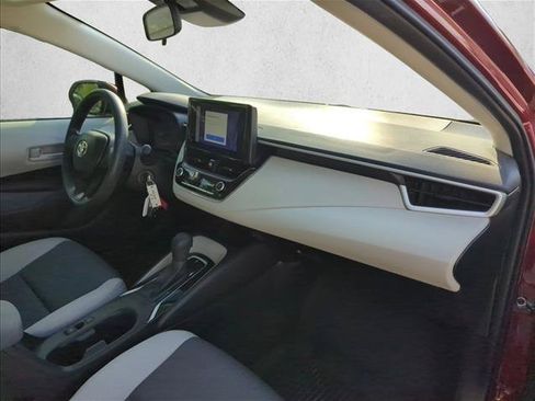 Certified 2025 Toyota Corolla LE FWD image 29